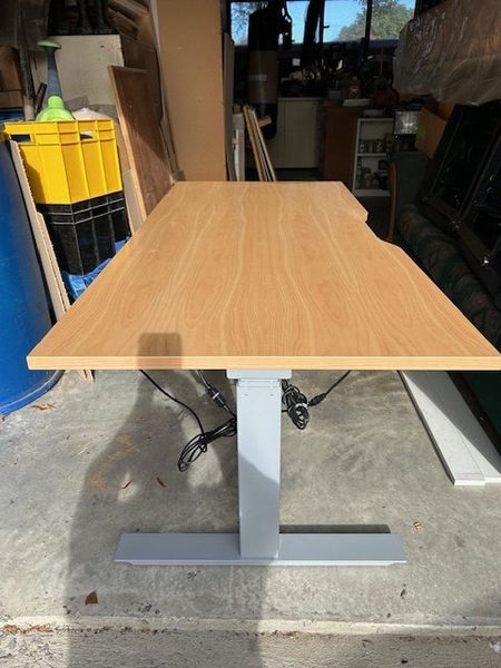 Commercial/office sit/stand desk electric 180cm x 80cm *AS NEW* Carousel 4
