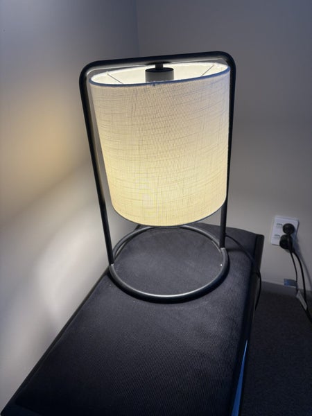 Circular Bedside Lamp – NZ$5 Carousel 2