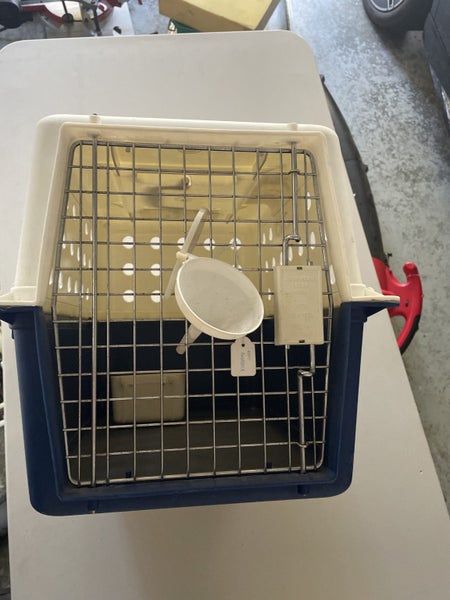 Pet Carrier Carousel 3