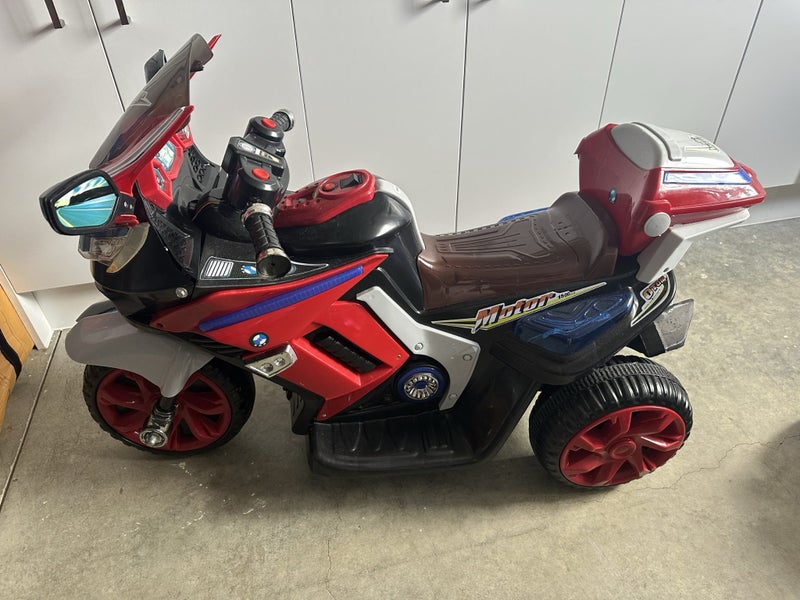 Kids’ Electric Ride-On Motorbike Carousel 1