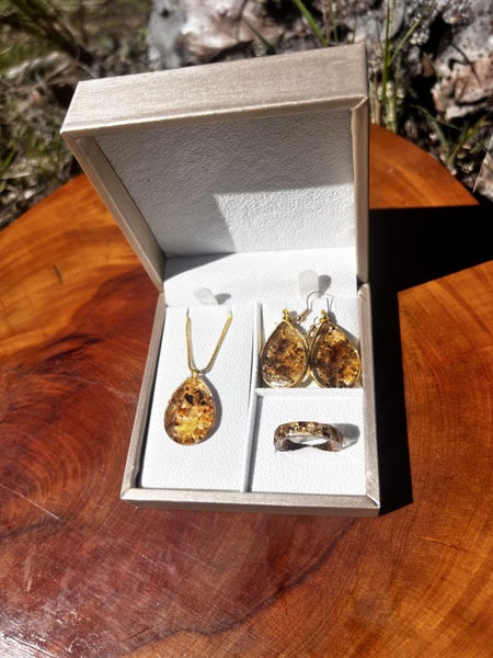 Kauri gum jewelry combo Carousel 1