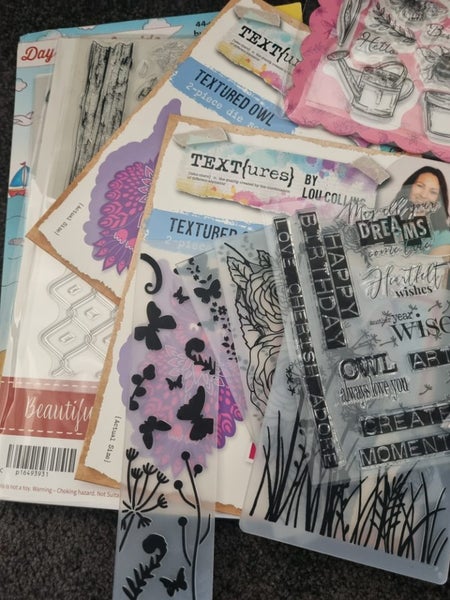 Scrapbooking cut & dye bulk $1R Carousel 2