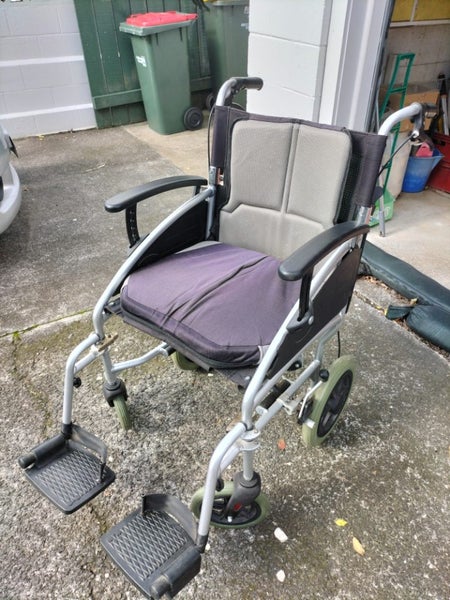 Great wheel chair. Carousel 1
