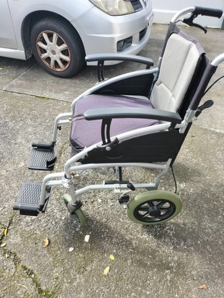 Great wheel chair. Carousel 2