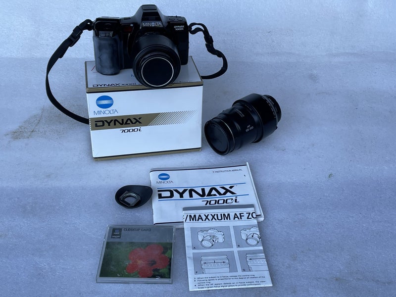 Minolta Dynax 7000i Carousel 1
