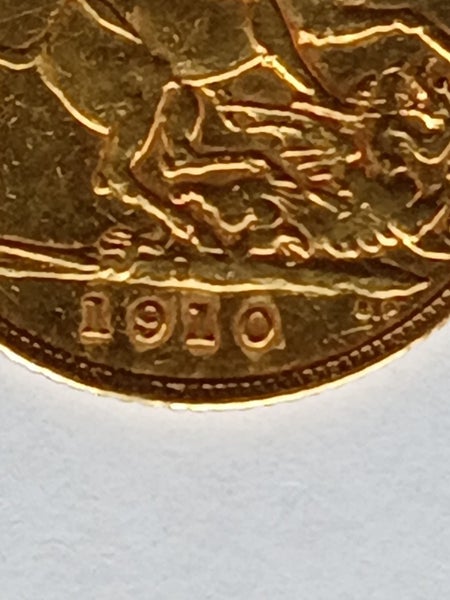 HALF SOVEREIGN COIN 1910 with 9ct Gold BROOCH attached Carousel 5