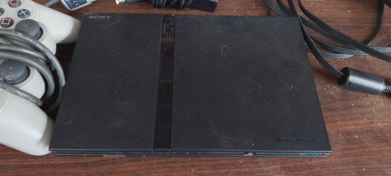 Ps2 console a controllers Carousel 1
