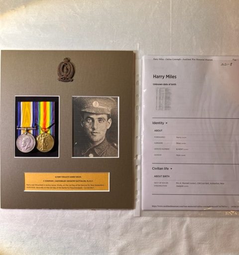 WW1 TWICE WOUNDED IN ACTION PAIR TO CANTERBURY INFANTRY BATTALION Carousel 1