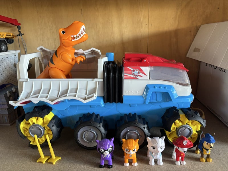 Paw Patrol Dino Patroler Truck Carousel 1