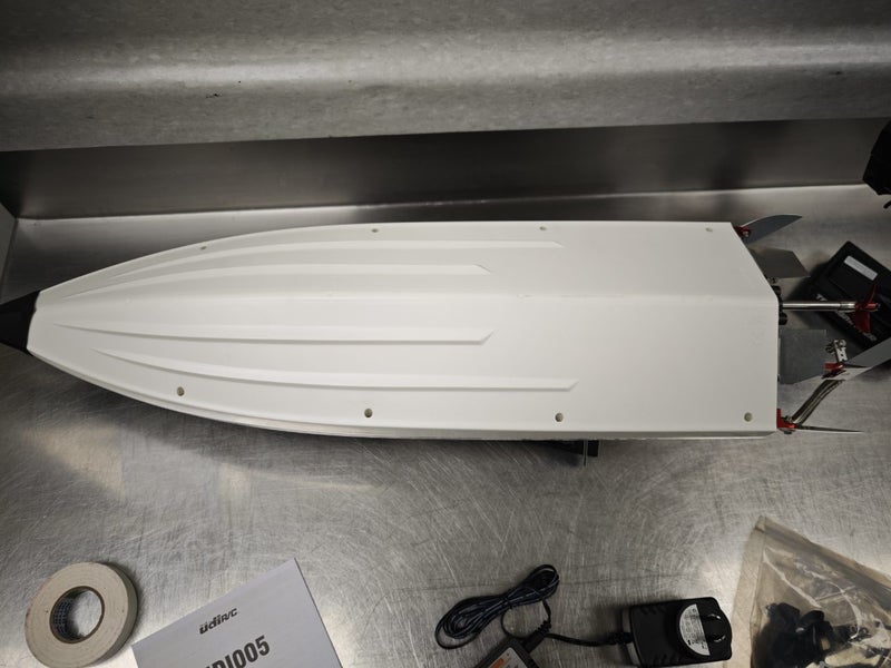 RC Boat UDIRC Arrow 5 plus upgrade Carousel 5