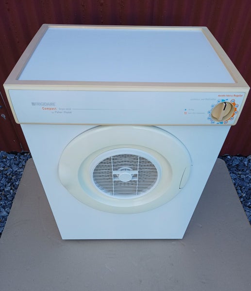 30 Day Warranty, Free Delivery* F&P Front Venting 3.5Kg Compact Dryer Carousel 1