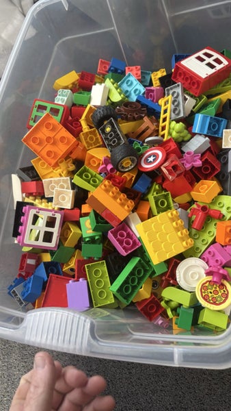 8/9 kg of duplo Lego Carousel 5