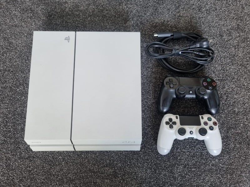 Play Station 4 Carousel 1