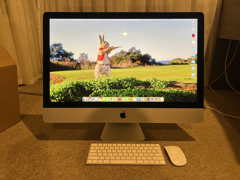 iMac 27" 2020 model Carousel 4
