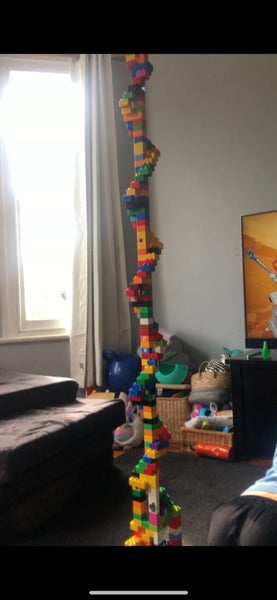 8/9 kg of duplo Lego Carousel 2