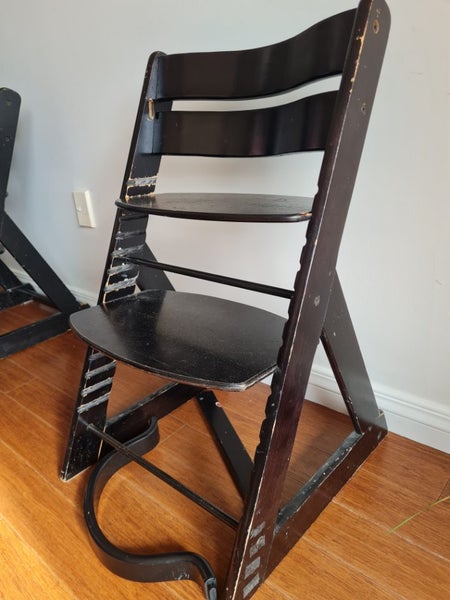 Black mocka high chair 2 Carousel 1