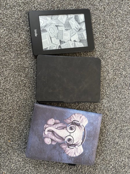 Kindle paperwhite 2012 plus 2 covers Carousel 1