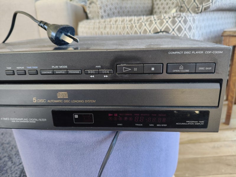 Sony 5 disc CD player Carousel 3