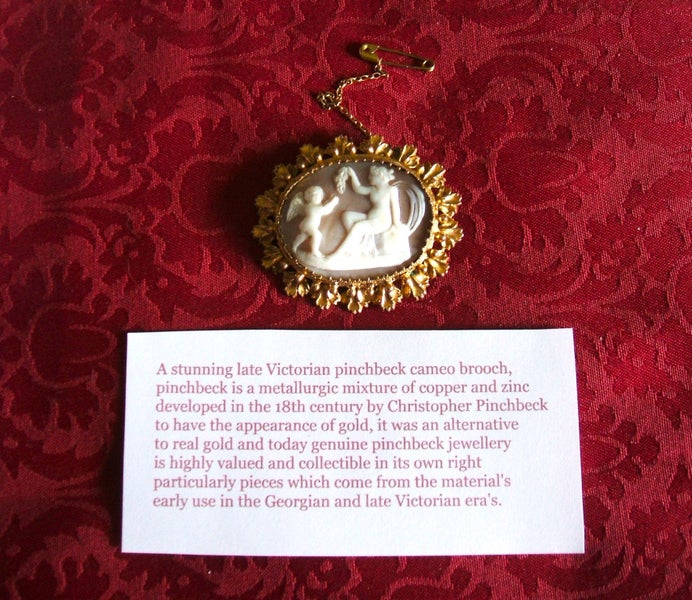 ESTATE JEWELLERY ITEM IS A LATE VICTORIAN GENUINE CAMEO IN A PINCHBECK SETTING Carousel 1