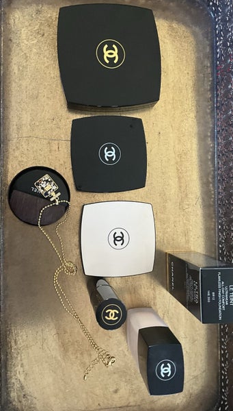 $1 Reserve Chanel Bulk Makeup with chain Carousel 2