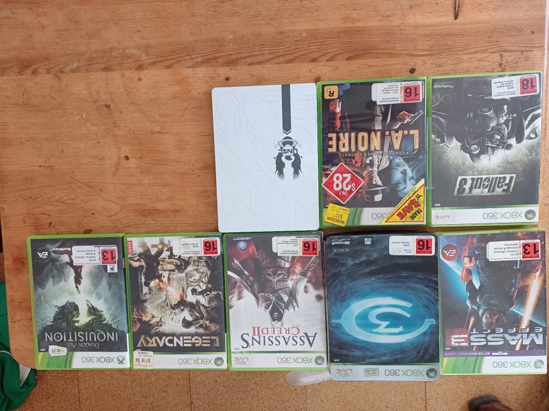 Xbox 360 Elite Bundle with 27 games and optional Samsung TV (21inch) Carousel 8