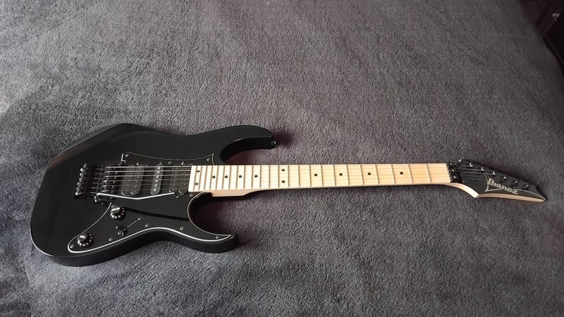 Ibanez RG550 Electric Guitar Carousel 2