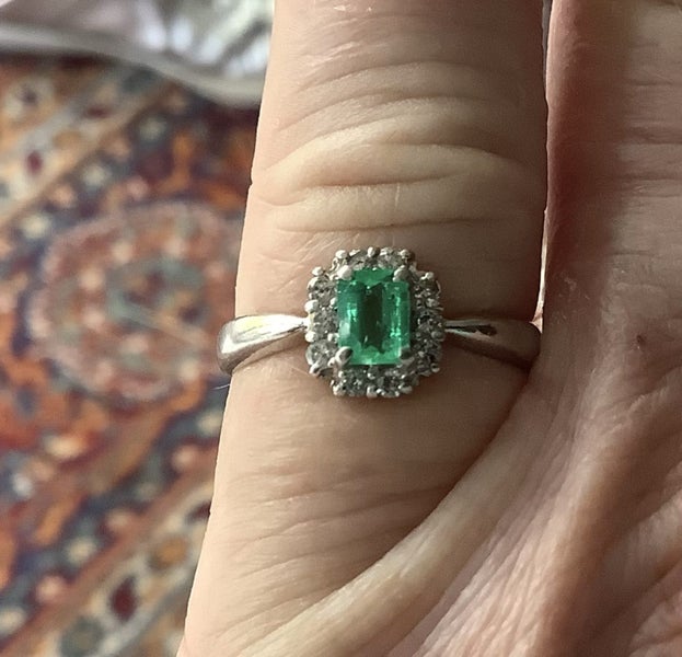 EMERALD DIAMONDS PLATINUM RING…** Carousel 1