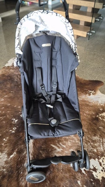 Peg Perego Pliko Mini Stroller Graphic Gold Carousel 1