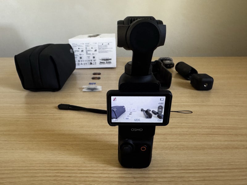 DJI Osmo Pocket 3 Creator Combo + Extras Carousel 4