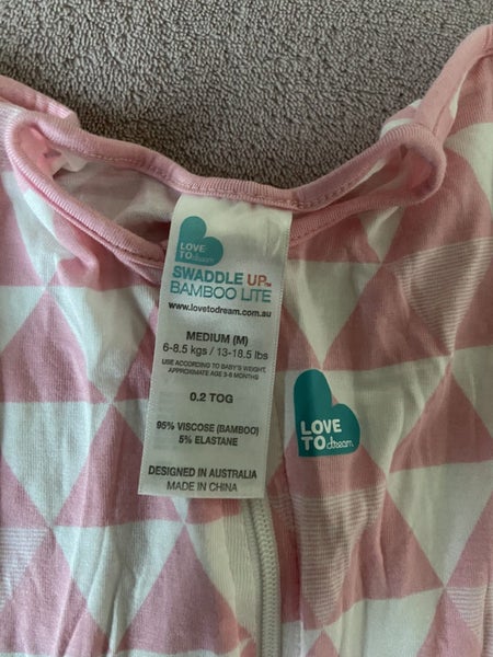 Love to Dream swaddle bamboo lite 0.2 size medium Carousel 3
