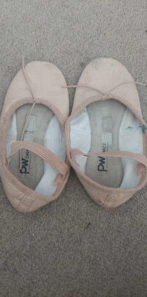 Pw dance ballet shoes 11.5 A Carousel 1