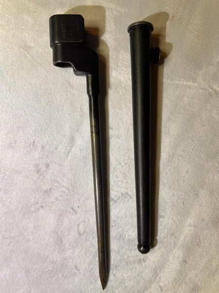 WW2 No.4 MK11 LEE ENFIELD SPIKED BAYONET WITH BLACK METAL SCABBARD Carousel 1
