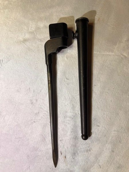 WW2 No.4 MK11 LEE ENFIELD SPIKED BAYONET WITH BLACK METAL SCABBARD Carousel 2