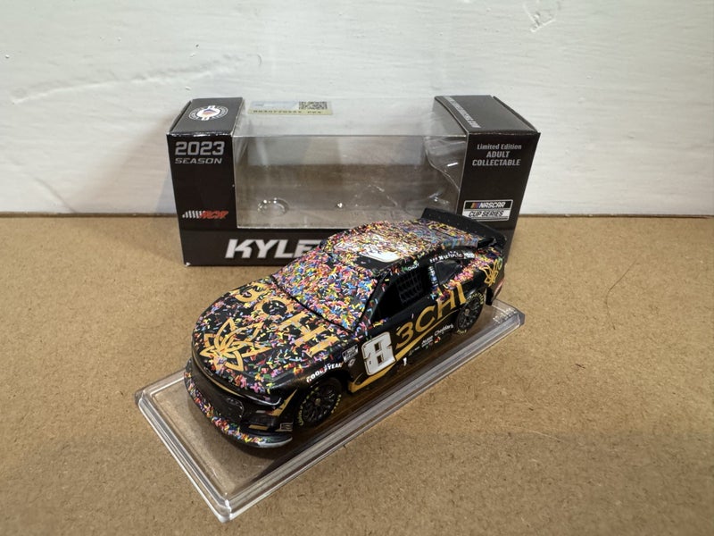 2023 Kyle Busch 3chi Gateway win 1:64 NASCAR Carousel 2