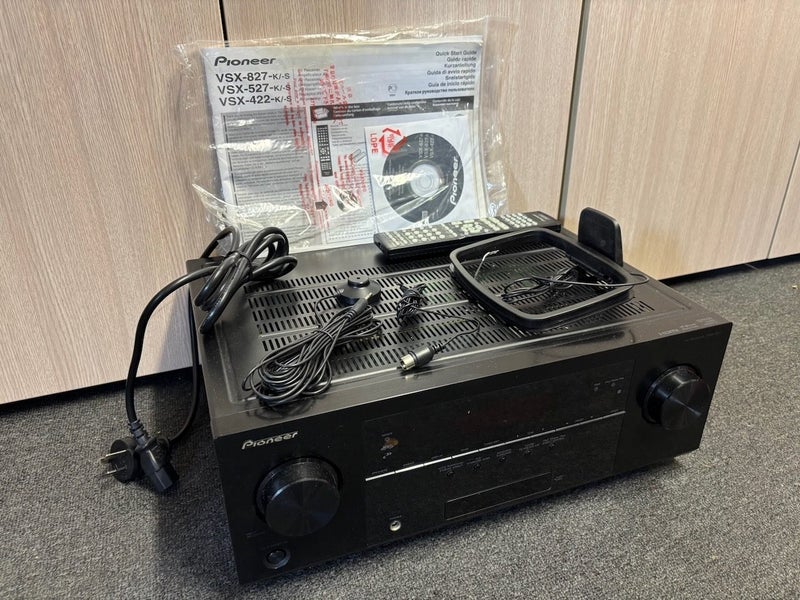*** $1 RESERVE ***Pioneer AV receiver VSX-527-K Carousel 2
