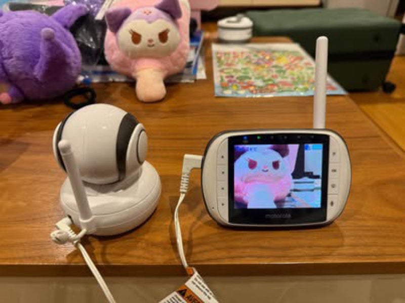 Motorola MBP36S Remote Wireless Video Baby Monitor Carousel 2