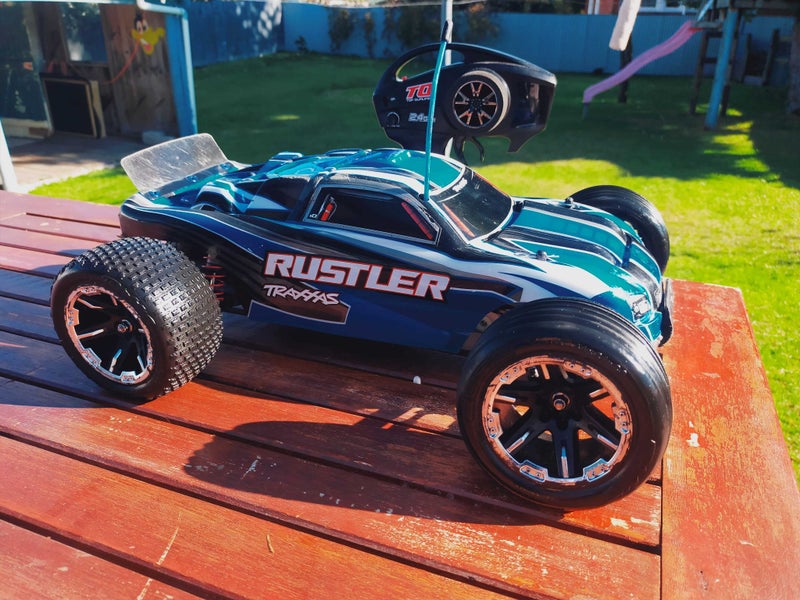 traxxas Rustler Carousel 2