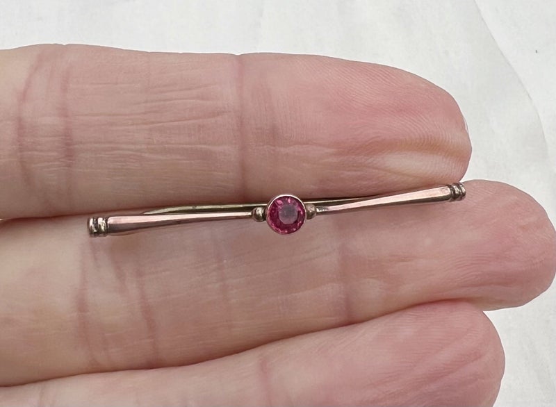 Antique 9ct Solid Rose Gold EDWARDIAN Era Synthetic Ruby Brooch * WARD Brothers Carousel 2