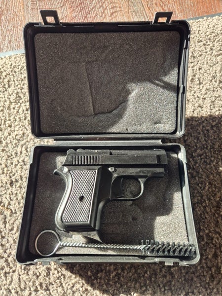 8mm blank auto pistol Carousel 2