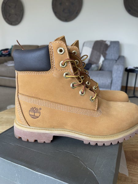 Women’s Timberland Waterproof boots Carousel 1