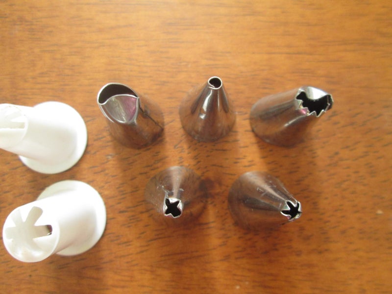 7x nozzles for cake icing etc Carousel 2