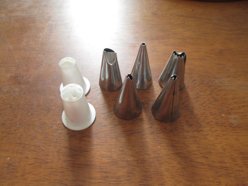 7x nozzles for cake icing etc Carousel 4