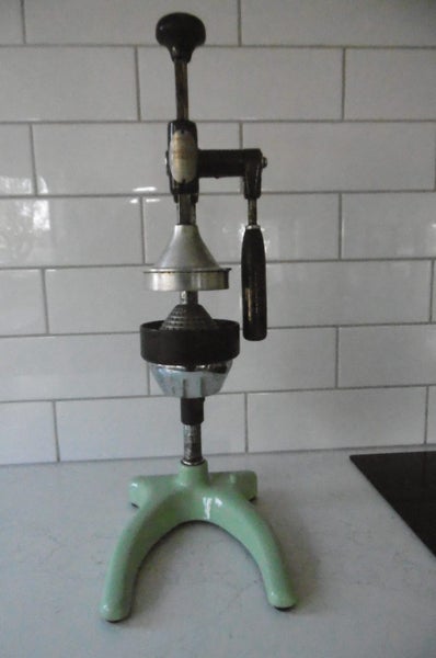 Vintage Hamilton Beach Juicer Carousel 1
