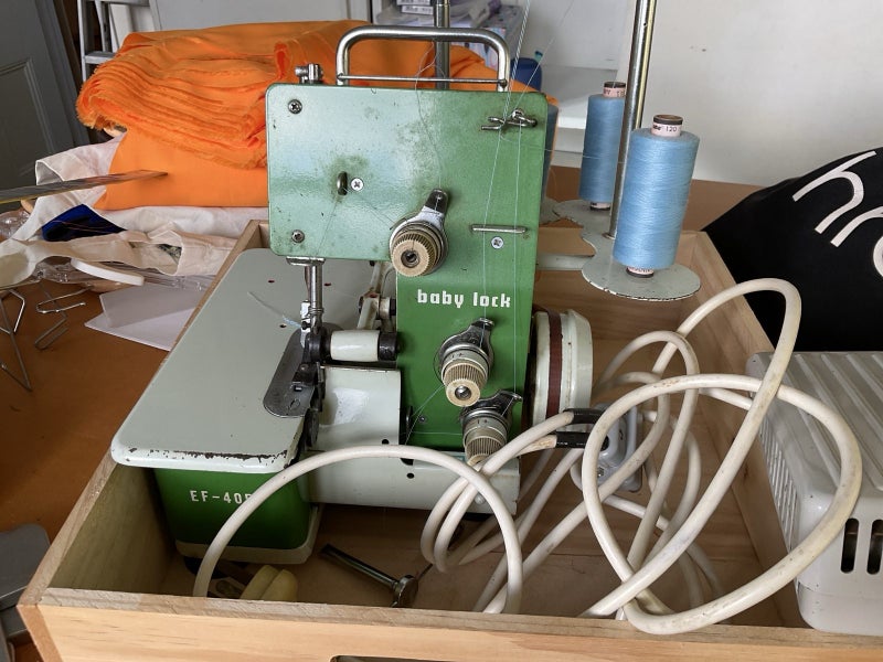 Baby Lock Overlocker Carousel 1