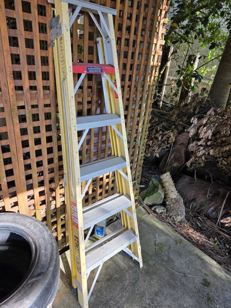 Ullrich 1.8m Fiberglass ladder Carousel 2