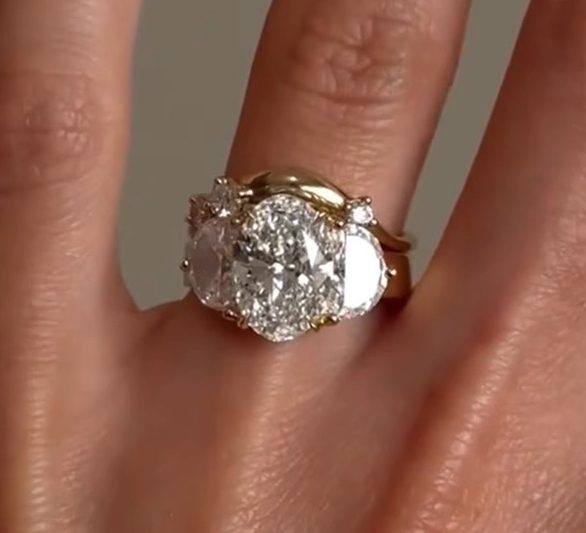 Lovely Crystal Ring Set /Open Band / 18KGP Gold - S7 Carousel 2