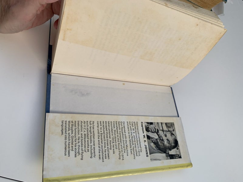 Biggles and the Penitent Thief - 1st edition Carousel 7