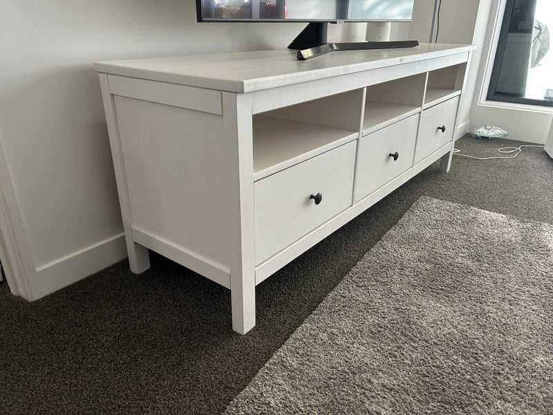 IKEA TV Stand – 3 Drawers + 3 Open Shelves – White – 148 x 47 x 56cm Carousel 1