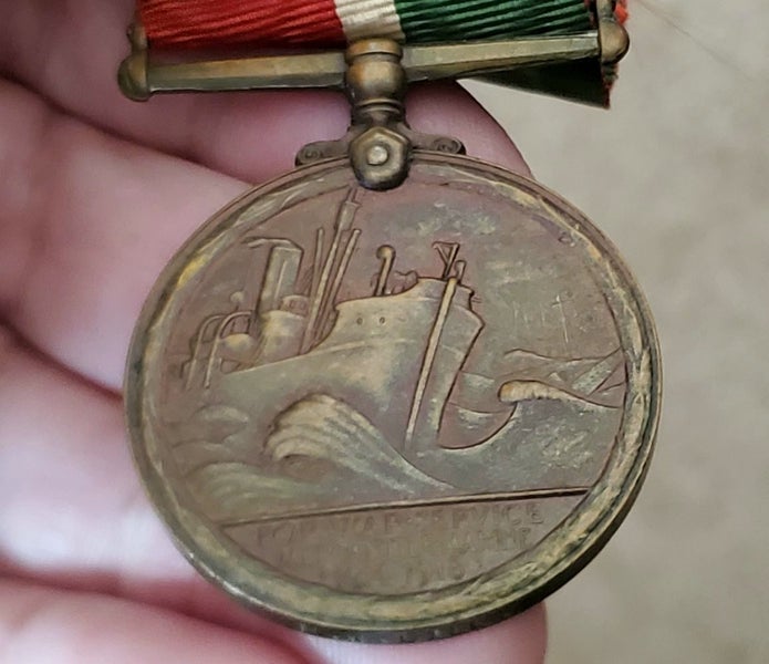 NZ WWI Mercantile Marine Medal Carousel 2