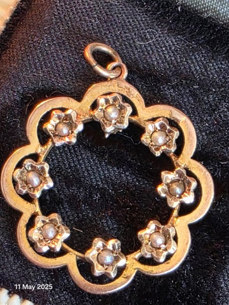 Victorian Seed Pearl 9ct Gold Pendant 1.28gm Carousel 1
